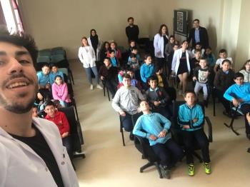 Şehit Pilot Üsteğmen Cemil Kaya Ortaokulu’nda “Hemşirelik ve Sağlıklı Yaşam” Konulu Eğitim Düzenlendi